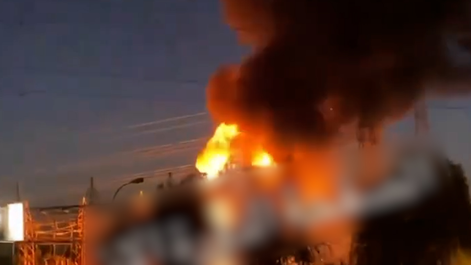 explosion at oil refinery