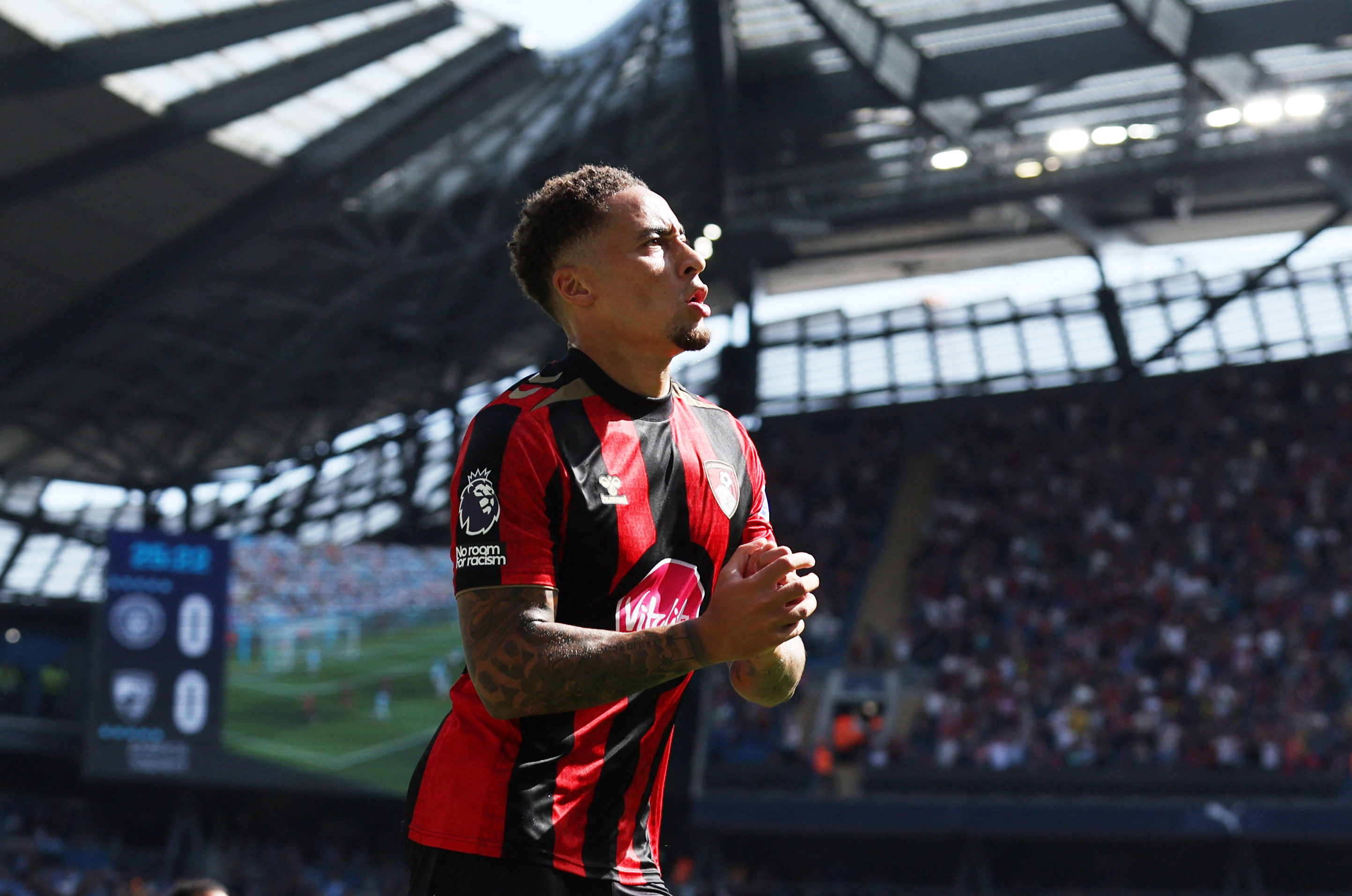 Soccer Football - Premier League - Manchester City v AFC Bournemouth - Etihad Stadium, Manchester, Britain - August 23, 2026 AFC Bournemouth's Marcus Tavernier celebrates scoring their first goal REUTERS/Chris Radburn EDITORIAL USE ONLY. NO USE WITH UNAUTHORIZED AUDIO, VIDEO, DATA, FIXTURE LISTS, CLUB/LEAGUE LOGOS OR 'LIVE' SERVICES. ONLINE IN-MATCH USE LIMITED TO 120 IMAGES, NO VIDEO EMULATION. NO USE IN BETTING, GAMES OR SINGLE CLUB/LEAGUE/PLAYER PUBLICATIONS. PLEASE CONTACT YOUR ACCOUNT REPRESENTATIVE FOR FURTHER DETAILS..