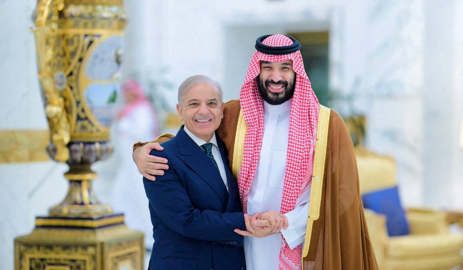 Saudi Crown Prince Mohammed bin Salman meets with Pakistan's Prime Minister Shehbaz Sharif in Jeddah, Saudi Arabia, April 15, 2026. Pakistan’s Prime Minister Office/Handout via REUTERS THIS IMAGE HAS BEEN SUPPLIED BY A THIRD PARTY TPX IMAGES OF THE DAY