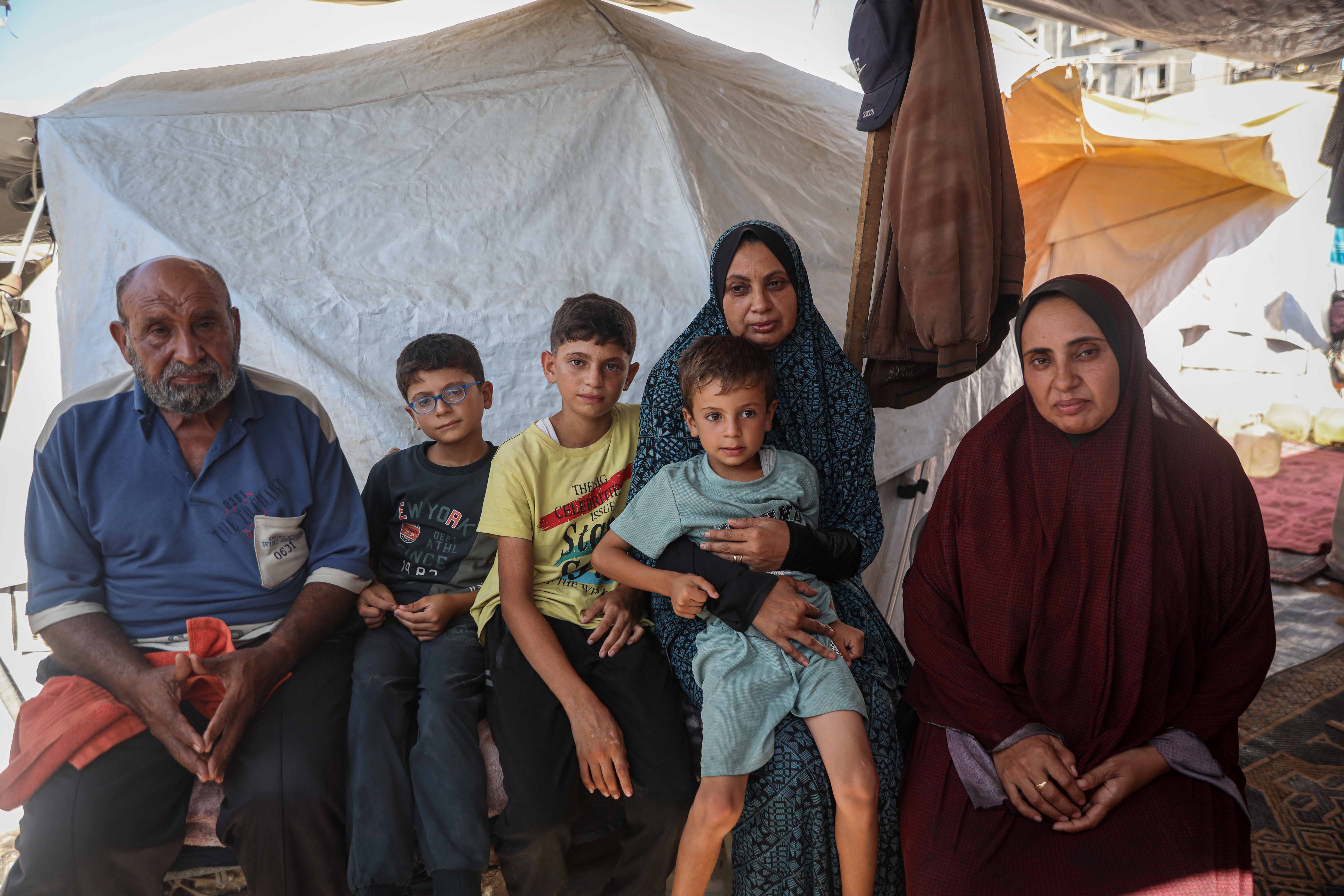 Mervat, her father and her sister Sanaa now care for Nayef, Habib and Ubay, who lost their parents during the war