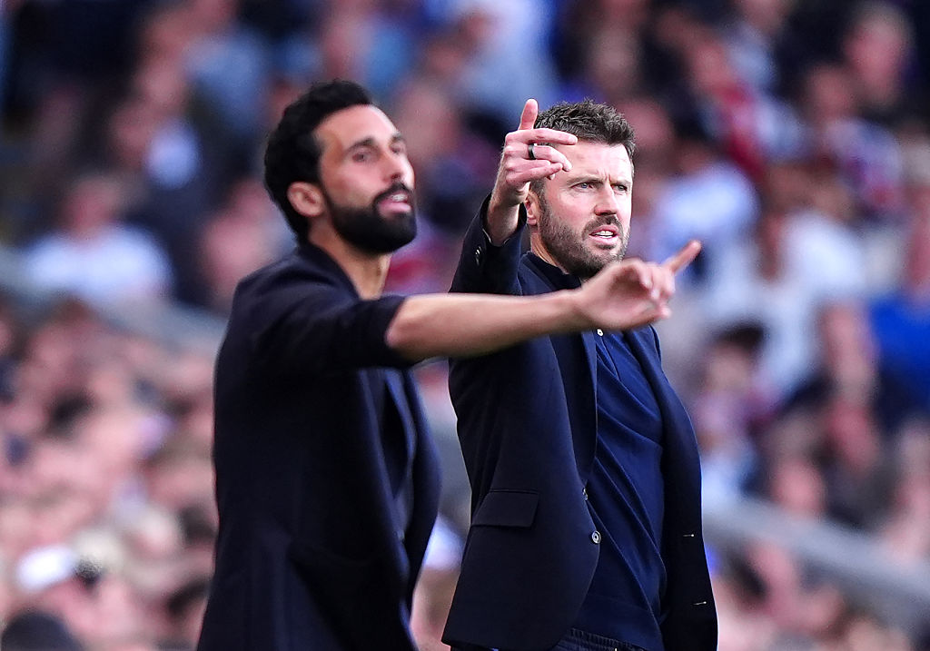 Fulham manager Alvaro Arbeloa and Manchester United manager Michael Carrick