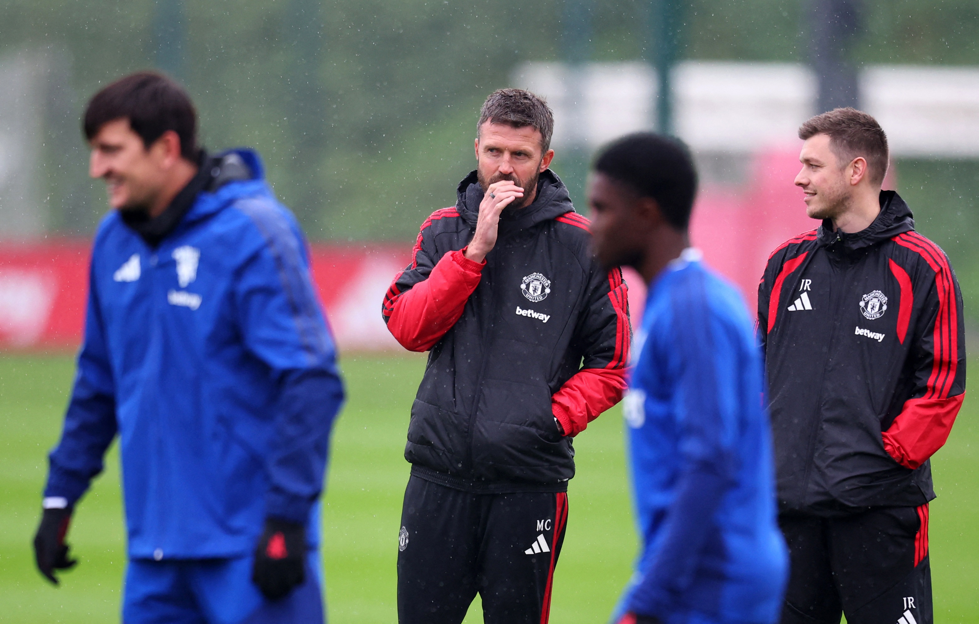 Soccer Football - UEFA Champions League - Manchester United Training - Trafford Training Centre, Carrington, Britain - October 20, 2026 Manchester United manager Michael Carrick during training Action Images via Reuters/Ed Sykes