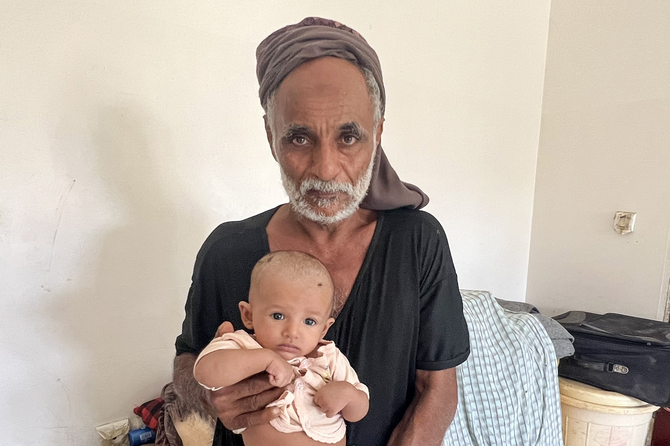 A Yemeni family spends a week on the road fleeing another Houthi offensive
