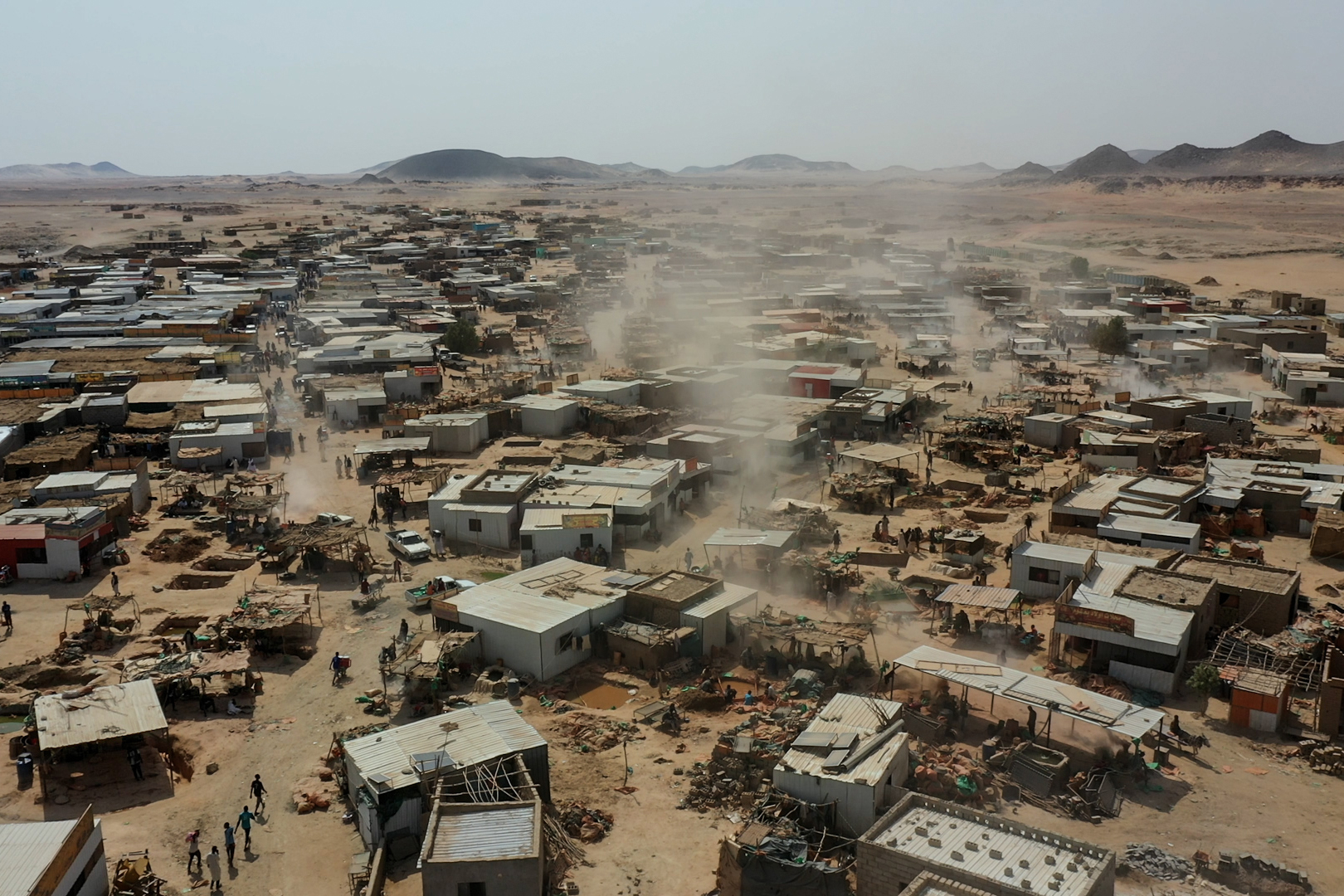 Dalago market in northern Sudan close to gold mines [Mojahid Satti/Al Jazeera]